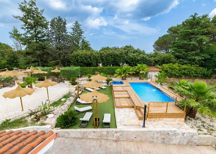 Pietranuda With Pool And Villa Martina Franca